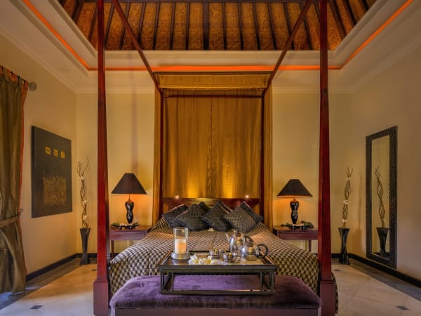 The Ylang Ylang - Master suite at night